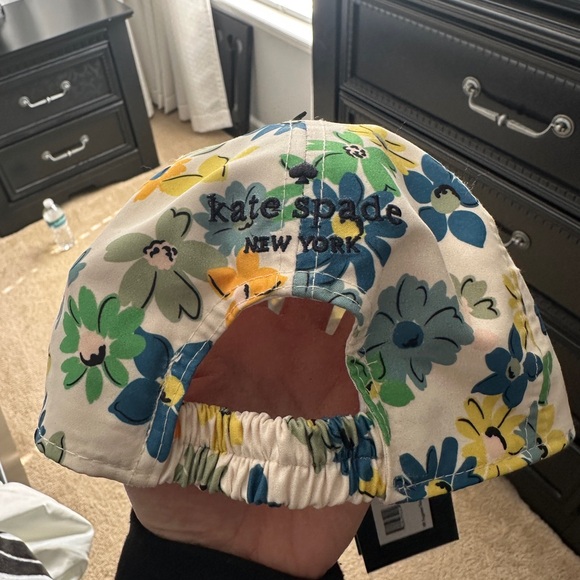 Kate Spade Floral Cap with Black Logo NWT - Picture 3 of 5